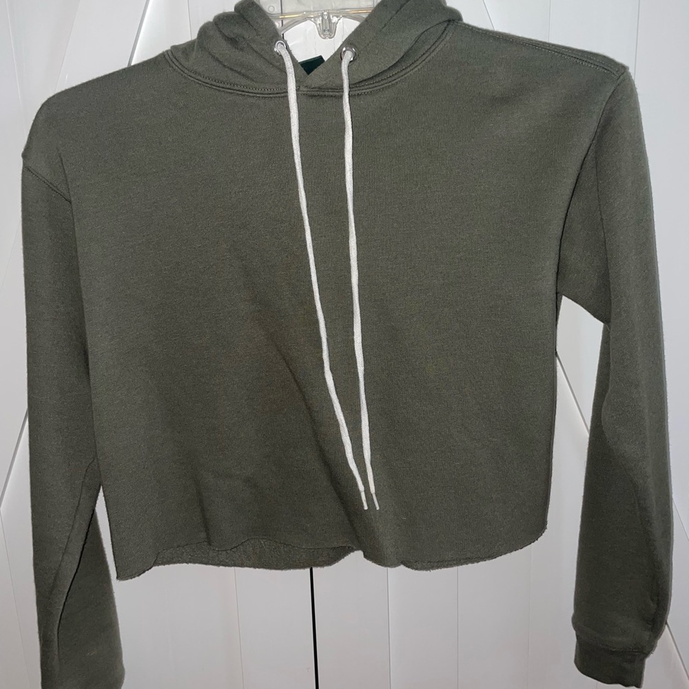Cropped hoodie !!!